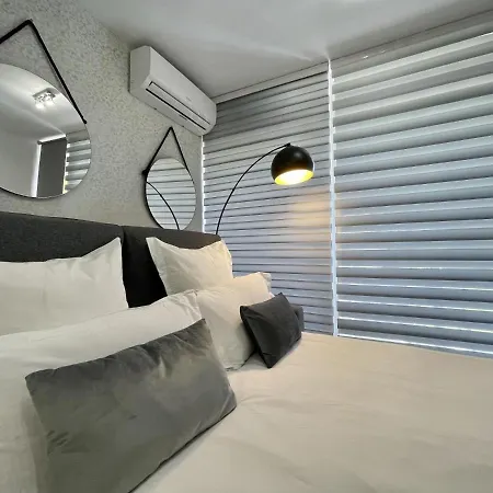 Pretty Pool View Διαμέρισμα *